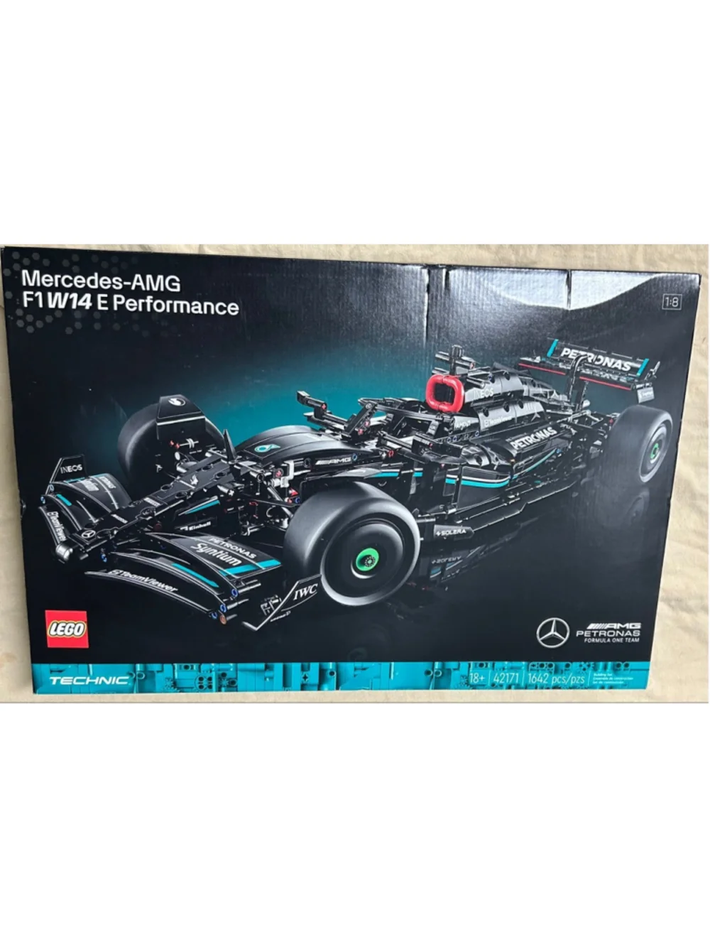 LEGO Technic 42171 Mercedes-AMG Mercedes F1 W14 Performance 1:8 scale model - Picture 2 of 6